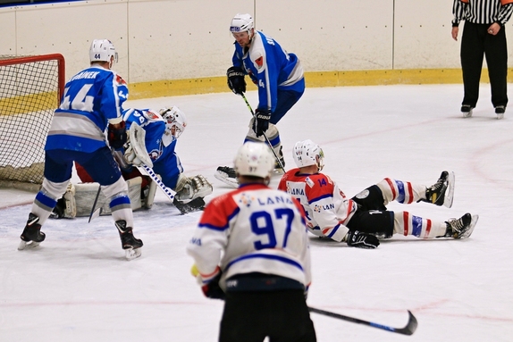 HC Chotěboř - HC Světlá n. S. 8:0 (10.12.2021) 55