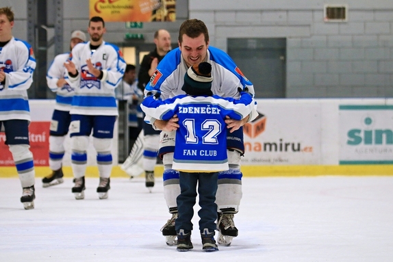 HC Světlá n. S. - HHK Vel. Mez. B 7:1 (15.12.2021)